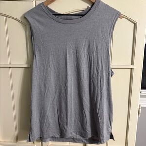 Men’s ALO Yoga Sleeveless Crewneck Tank Top - Light Gray